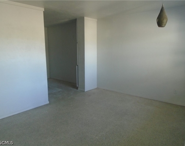 1994 Oak Drive - Photo Thumbnail 2