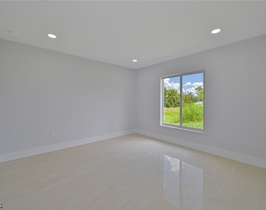 4522 24th Street Sw - Photo Thumbnail 10
