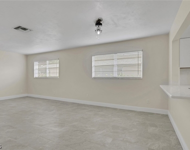 1626 Orchid Boulevard - Photo Thumbnail 4