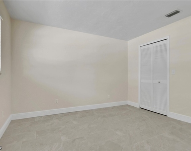 1626 Orchid Boulevard - Photo Thumbnail 10