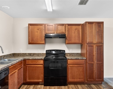 18303 Gibraltar Lane - Photo Thumbnail 7