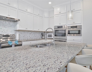 11848 Arbor Trace Drive - Photo Thumbnail 8