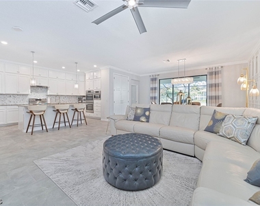 11848 Arbor Trace Drive - Photo Thumbnail 4