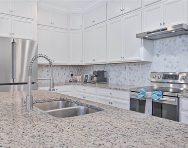 11848 Arbor Trace Drive - Photo Thumbnail 11