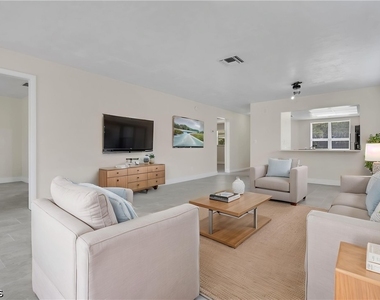1628 Orchid Boulevard - Photo Thumbnail 4