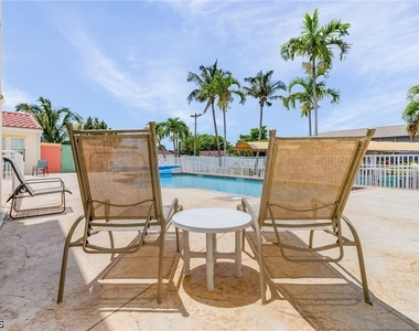 4546 Se 6th Place - Photo Thumbnail 28