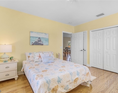 4546 Se 6th Place - Photo Thumbnail 11