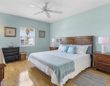 4546 Se 6th Place - Photo Thumbnail 19