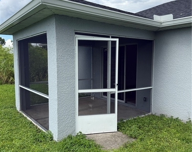 208 Homer Avenue S - Photo Thumbnail 14