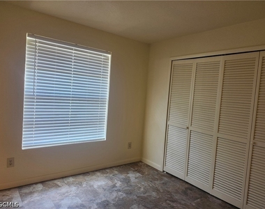 19136 Miami Boulevard - Photo Thumbnail 3