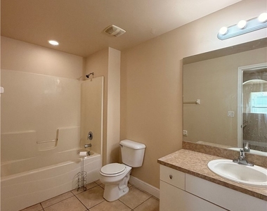 316 Nw 18th Avenue - Photo Thumbnail 12
