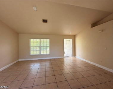 316 Nw 18th Avenue - Photo Thumbnail 2