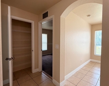 316 Nw 18th Avenue - Photo Thumbnail 15