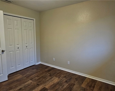 1626 Sw Santa Barbara Place - Photo Thumbnail 12