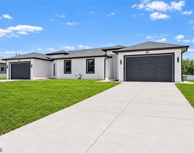 2131 Fairway Drive - Photo Thumbnail 1