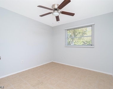 533 E Charlotte Avenue - Photo Thumbnail 5