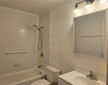 1205 Academy Boulevard - Photo Thumbnail 10