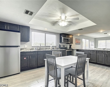 4928 Sw 16th Place - Photo Thumbnail 17