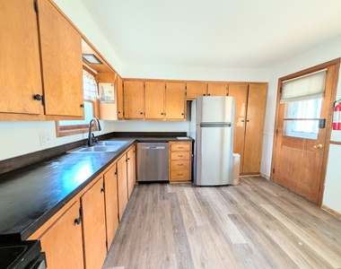 417 Cliff - Photo Thumbnail 17