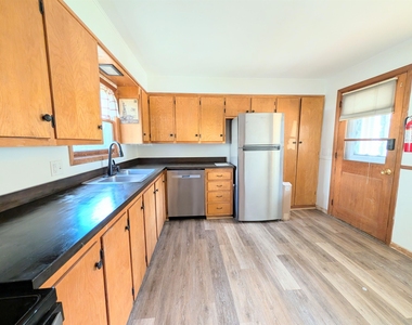 417 Cliff - Photo Thumbnail 15