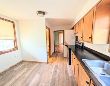 417 Cliff - Photo Thumbnail 14