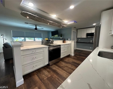 723 Sabur Court - Photo Thumbnail 3