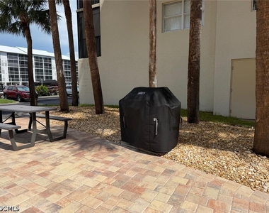 4471 Bay Beach Lane - Photo Thumbnail 13