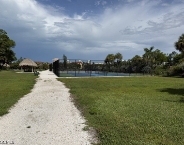 4471 Bay Beach Lane - Photo Thumbnail 17