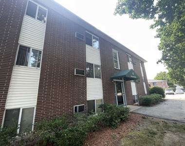 93 West - Photo Thumbnail 2