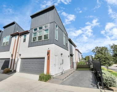 829 N Emile Street - Photo Thumbnail 7