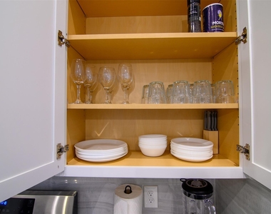 829 N Emile Street - Photo Thumbnail 37