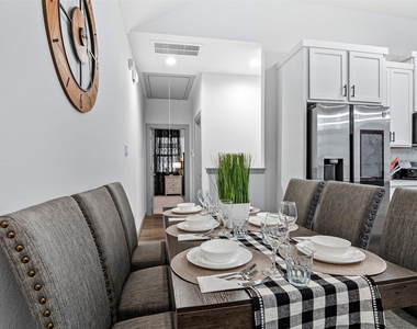 829 N Emile Street - Photo Thumbnail 25