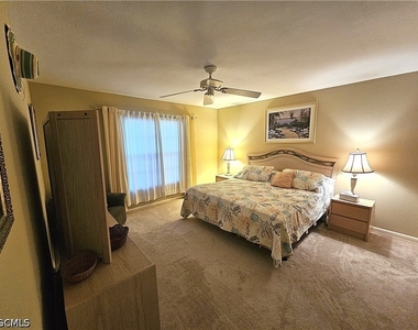6824 Sandtrap Drive - Photo Thumbnail 2