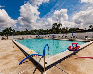 6824 Sandtrap Drive - Photo Thumbnail 22