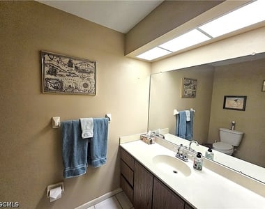 6824 Sandtrap Drive - Photo Thumbnail 7