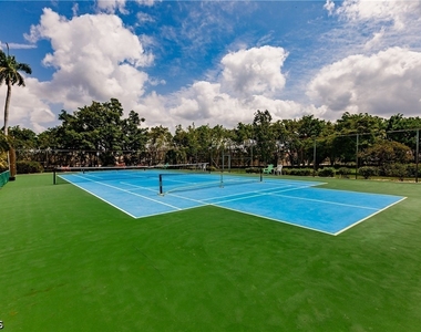 6824 Sandtrap Drive - Photo Thumbnail 24