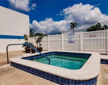 6824 Sandtrap Drive - Photo Thumbnail 23