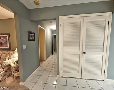 6824 Sandtrap Drive - Photo Thumbnail 4