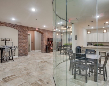 222 West - Photo Thumbnail 24
