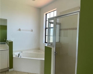 7385 Bristol Circle - Photo Thumbnail 21