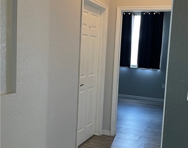 7385 Bristol Circle - Photo Thumbnail 11