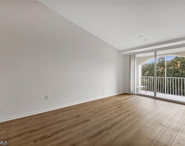 4122 Residence Drive - Photo Thumbnail 8