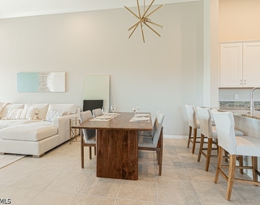 9402 Pocida Court - Photo Thumbnail 7