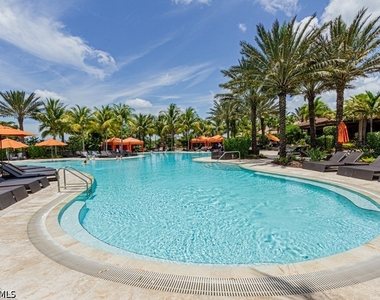 9402 Pocida Court - Photo Thumbnail 26