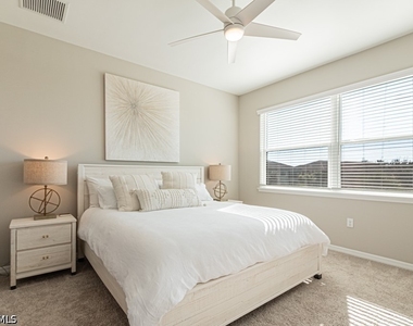 9402 Pocida Court - Photo Thumbnail 15