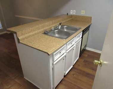 11514 Meadow Lane - Photo Thumbnail 10
