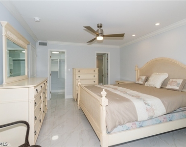 501 Forest Lakes Boulevard - Photo Thumbnail 15