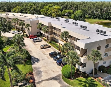 501 Forest Lakes Boulevard - Photo Thumbnail 3