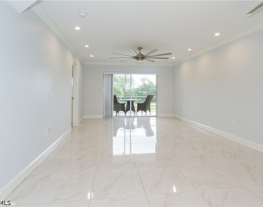 501 Forest Lakes Boulevard - Photo Thumbnail 4
