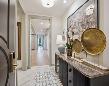 1717 Bissonnet Street - Photo Thumbnail 9